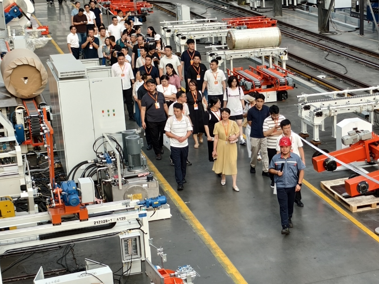 中輕長泰接待“才展三湘云聘優(yōu)才”參訪團(tuán) 校企攜手共繪發(fā)展新篇